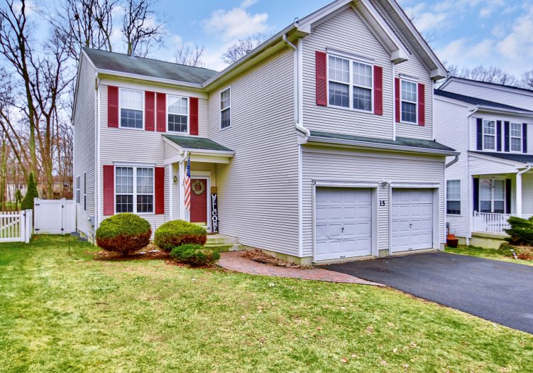 15 North Glen Circle, Oak Ridge, NJ 07438 The Juba Team Realty